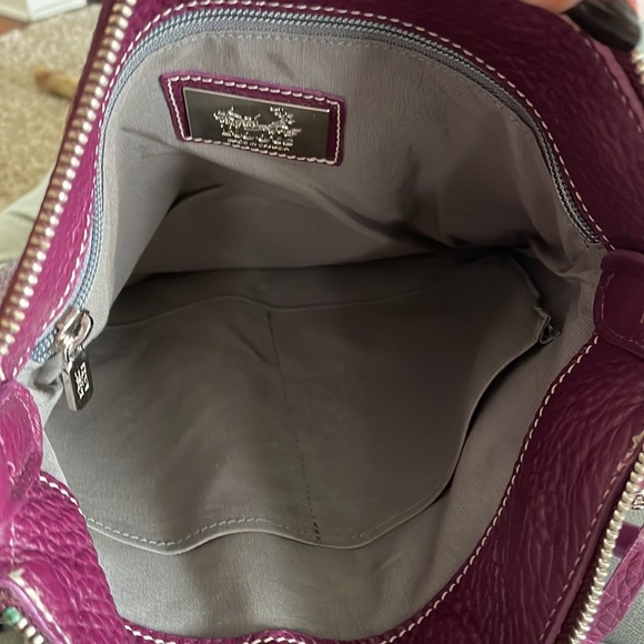 Roots Stella Flat Tribe Leather Crossbody Bag - Picture 11 of 16